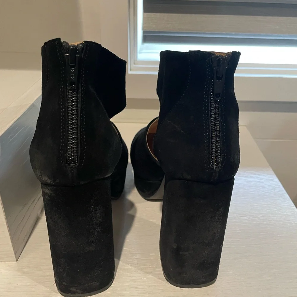 Free people Brushed suede black platform sz 39